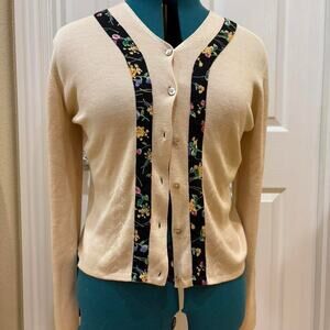 Valerie Stevens Womens Size M Cream and Floral Cardigan -- 100% Silk